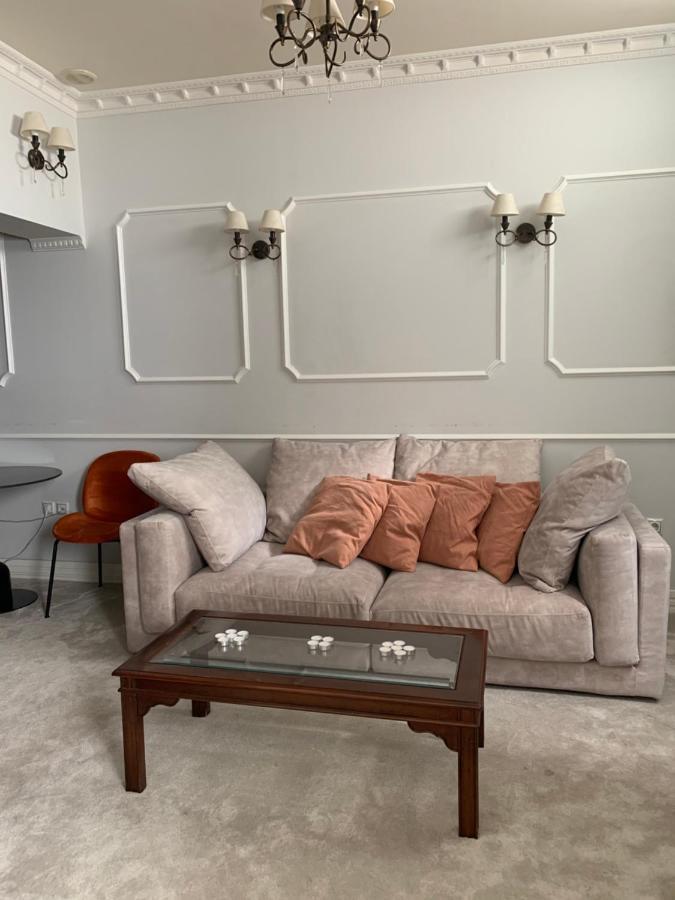 Apartment Presidential By